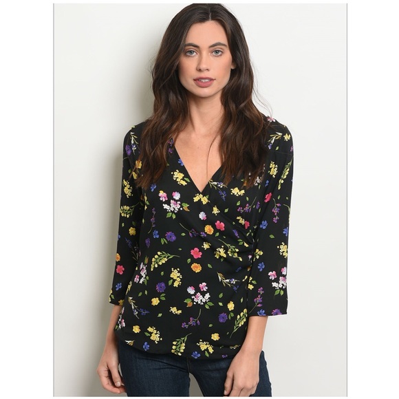 Gilli Tops - 3/4 Sleeve Black /Yellow / Green Floral Top